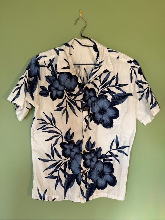 Palmwave Hawaii Other - Men's White Short-Sleeve Hawaiian Shirt with Navy Floral Print